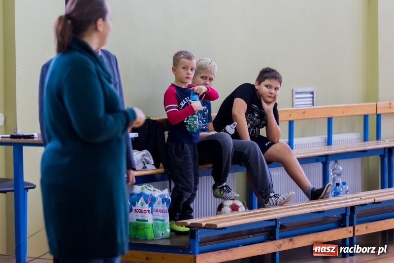 Zdjęcie w galerii na portalu naszraciborz.pl: Sędziowie z Raciborza najlepsi w II Memoriale Oldboyów im. Jana Staniendy  wiadomości z regionu