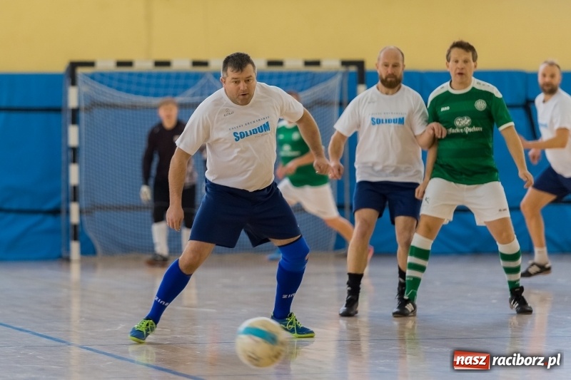 Zdjęcie w galerii na portalu naszraciborz.pl: Sędziowie z Raciborza najlepsi w II Memoriale Oldboyów im. Jana Staniendy  wiadomości z regionu