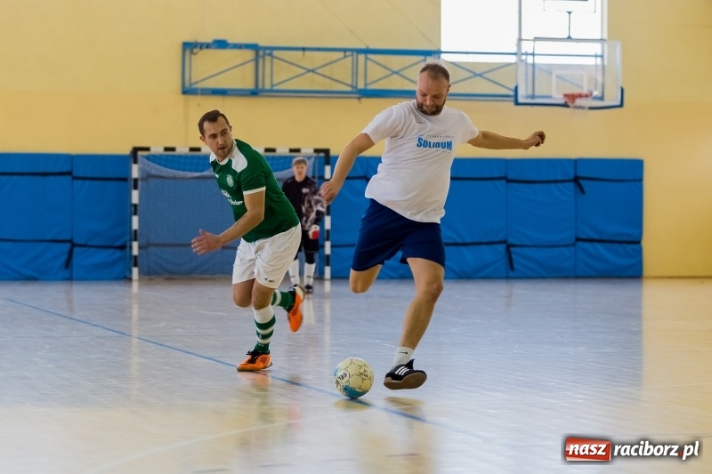 Zdjęcie w galerii na portalu naszraciborz.pl: Sędziowie z Raciborza najlepsi w II Memoriale Oldboyów im. Jana Staniendy  wiadomości z regionu