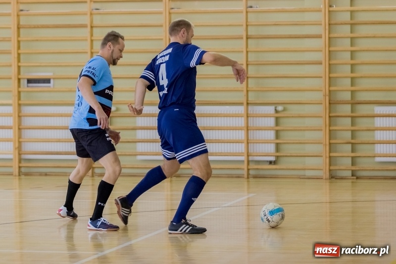 Zdjęcie w galerii na portalu naszraciborz.pl: Sędziowie z Raciborza najlepsi w II Memoriale Oldboyów im. Jana Staniendy  wiadomości z regionu