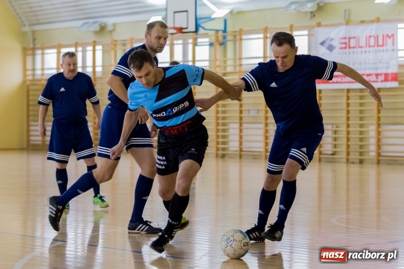 Zdjęcie w galerii na portalu naszraciborz.pl: Sędziowie z Raciborza najlepsi w II Memoriale Oldboyów im. Jana Staniendy  wiadomości z regionu