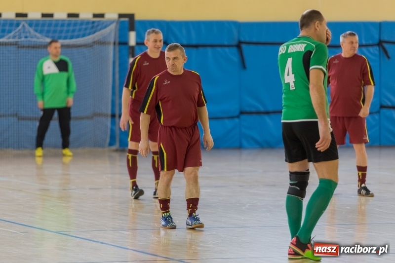 Zdjęcie w galerii na portalu naszraciborz.pl: Sędziowie z Raciborza najlepsi w II Memoriale Oldboyów im. Jana Staniendy  wiadomości z regionu