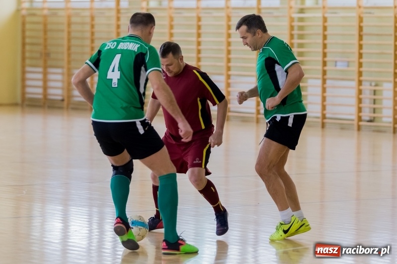 Zdjęcie w galerii na portalu naszraciborz.pl: Sędziowie z Raciborza najlepsi w II Memoriale Oldboyów im. Jana Staniendy  wiadomości z regionu