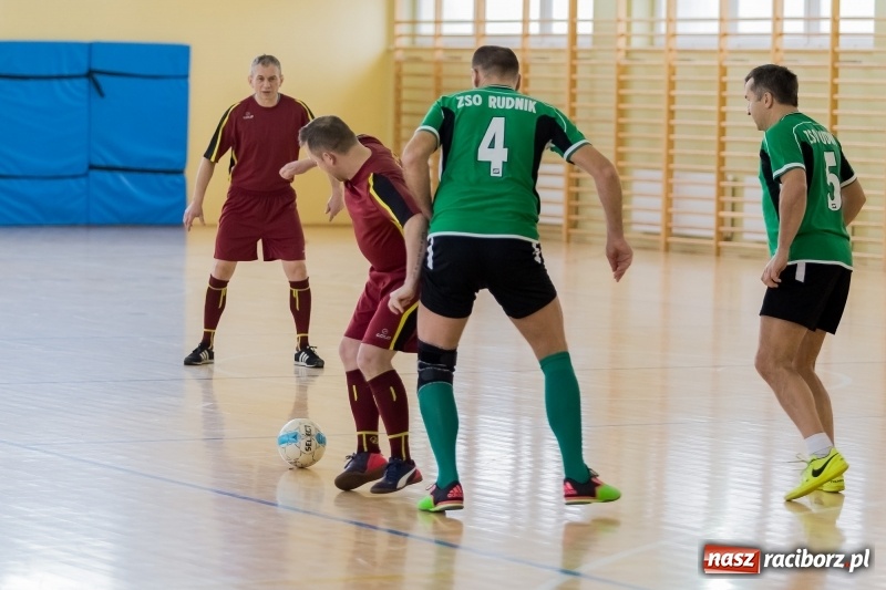 Zdjęcie w galerii na portalu naszraciborz.pl: Sędziowie z Raciborza najlepsi w II Memoriale Oldboyów im. Jana Staniendy  wiadomości z regionu