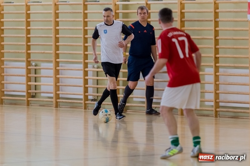 Zdjęcie w galerii na portalu naszraciborz.pl: Sędziowie z Raciborza najlepsi w II Memoriale Oldboyów im. Jana Staniendy  wiadomości z regionu