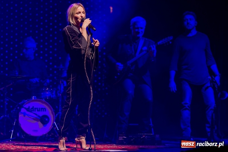 Zdjęcie w galerii na portalu naszraciborz.pl: Anna Wyszkoni gwiazdą koncertu na zakończenie obchodów 800-lecia Raciborza  wiadomości z regionu