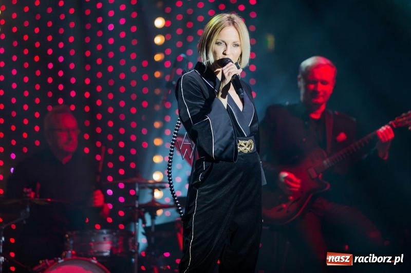 Zdjęcie w galerii na portalu naszraciborz.pl: Anna Wyszkoni gwiazdą koncertu na zakończenie obchodów 800-lecia Raciborza  wiadomości z regionu