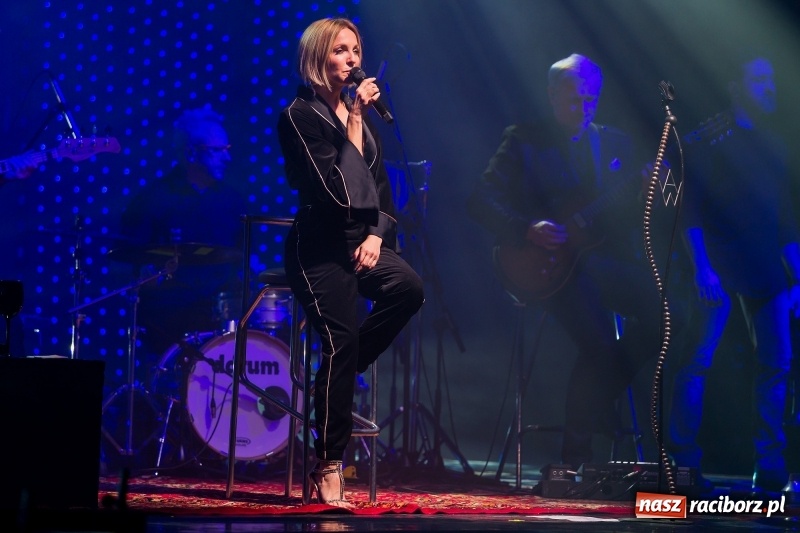 Zdjęcie w galerii na portalu naszraciborz.pl: Anna Wyszkoni gwiazdą koncertu na zakończenie obchodów 800-lecia Raciborza  wiadomości z regionu