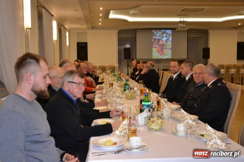 Zdjęcie w galerii na portalu naszraciborz.pl: Spotkanie weteranów pożarnictwa z powiatu raciborskiego  wiadomości z regionu