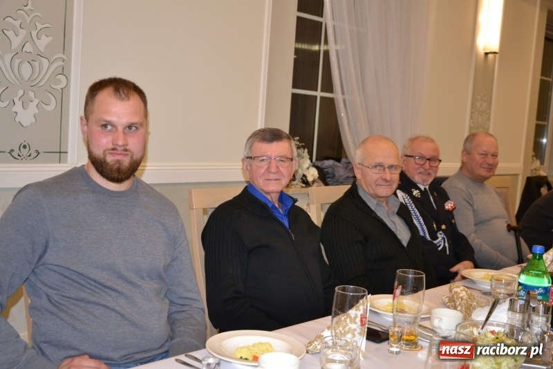 Zdjęcie w galerii na portalu naszraciborz.pl: Spotkanie weteranów pożarnictwa z powiatu raciborskiego  wiadomości z regionu