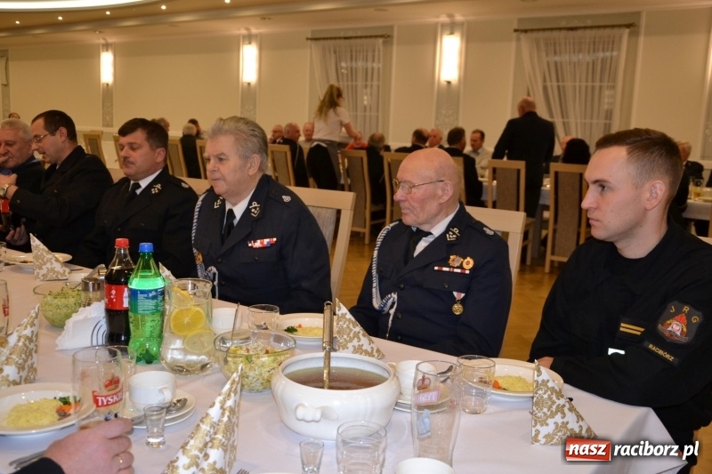 Zdjęcie w galerii na portalu naszraciborz.pl: Spotkanie weteranów pożarnictwa z powiatu raciborskiego  wiadomości z regionu