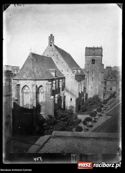 Zdjęcie w galerii na portalu naszraciborz.pl: Najstarsze świątynie Raciborza na starej fotografii  wiadomości z regionu
