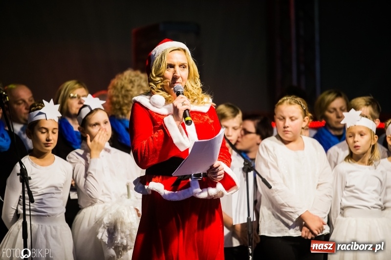 Zdjęcie w galerii na portalu naszraciborz.pl: Kiermasz świąteczny w Pietrowicach Wielkich wiadomości z regionu