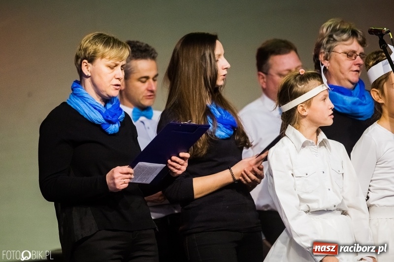 Zdjęcie w galerii na portalu naszraciborz.pl: Kiermasz świąteczny w Pietrowicach Wielkich wiadomości z regionu