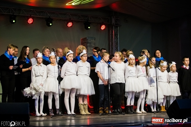 Zdjęcie w galerii na portalu naszraciborz.pl: Kiermasz świąteczny w Pietrowicach Wielkich wiadomości z regionu