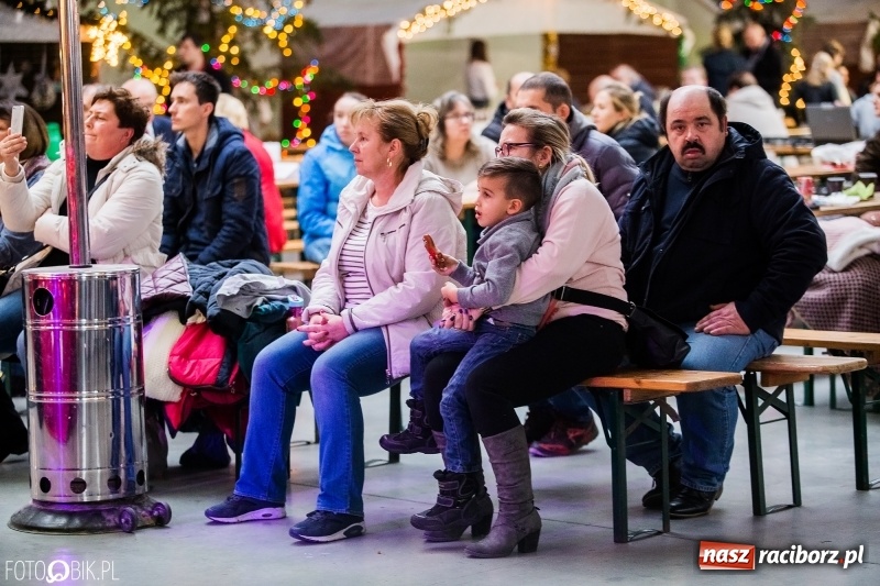 Zdjęcie w galerii na portalu naszraciborz.pl: Kiermasz świąteczny w Pietrowicach Wielkich wiadomości z regionu