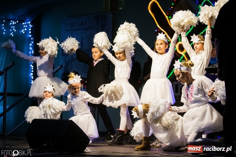 Zdjęcie w galerii na portalu naszraciborz.pl: Kiermasz świąteczny w Pietrowicach Wielkich wiadomości z regionu
