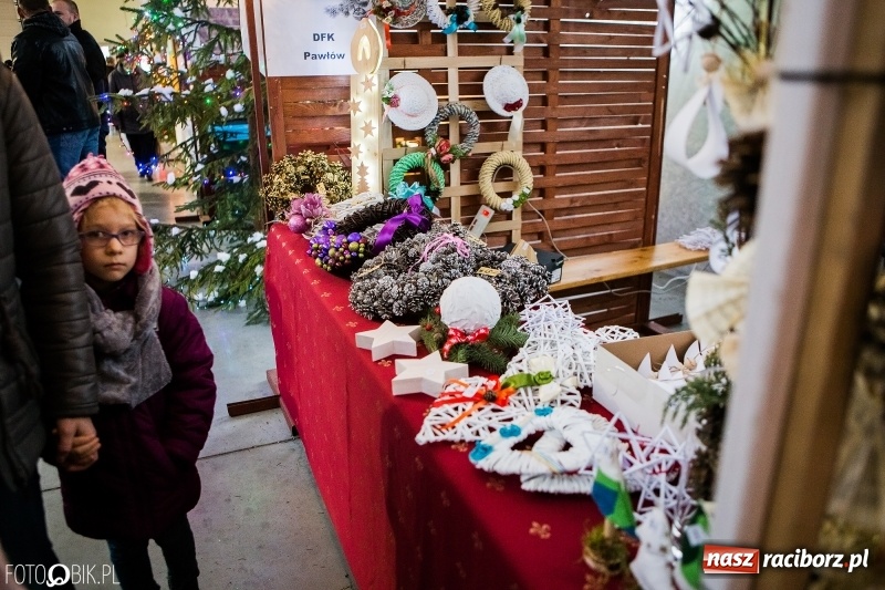 Zdjęcie w galerii na portalu naszraciborz.pl: Kiermasz świąteczny w Pietrowicach Wielkich wiadomości z regionu