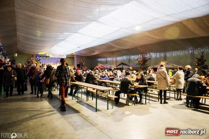 Zdjęcie w galerii na portalu naszraciborz.pl: Kiermasz świąteczny w Pietrowicach Wielkich wiadomości z regionu