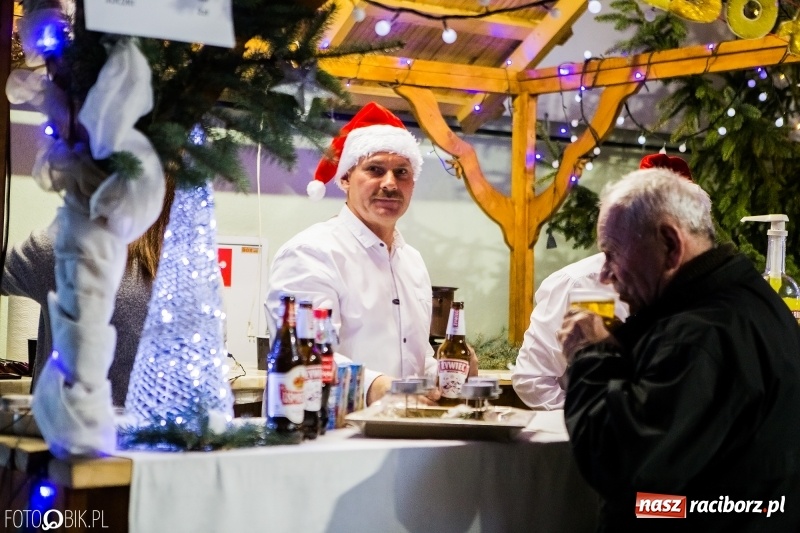 Zdjęcie w galerii na portalu naszraciborz.pl: Kiermasz świąteczny w Pietrowicach Wielkich wiadomości z regionu