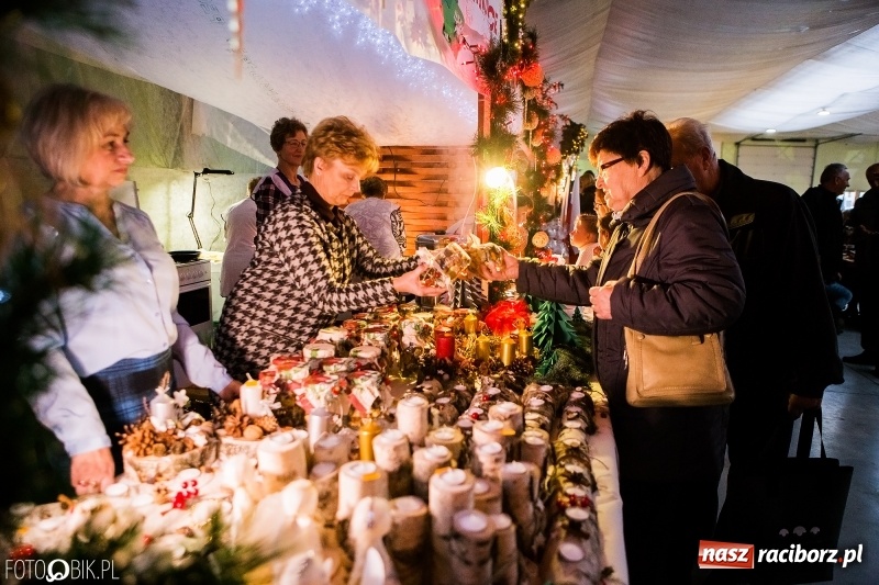 Zdjęcie w galerii na portalu naszraciborz.pl: Kiermasz świąteczny w Pietrowicach Wielkich wiadomości z regionu