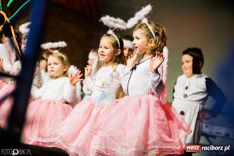 Zdjęcie w galerii na portalu naszraciborz.pl: Kiermasz świąteczny w Pietrowicach Wielkich wiadomości z regionu