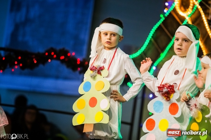 Zdjęcie w galerii na portalu naszraciborz.pl: Kiermasz świąteczny w Pietrowicach Wielkich wiadomości z regionu