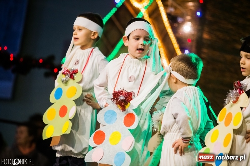 Zdjęcie w galerii na portalu naszraciborz.pl: Kiermasz świąteczny w Pietrowicach Wielkich wiadomości z regionu
