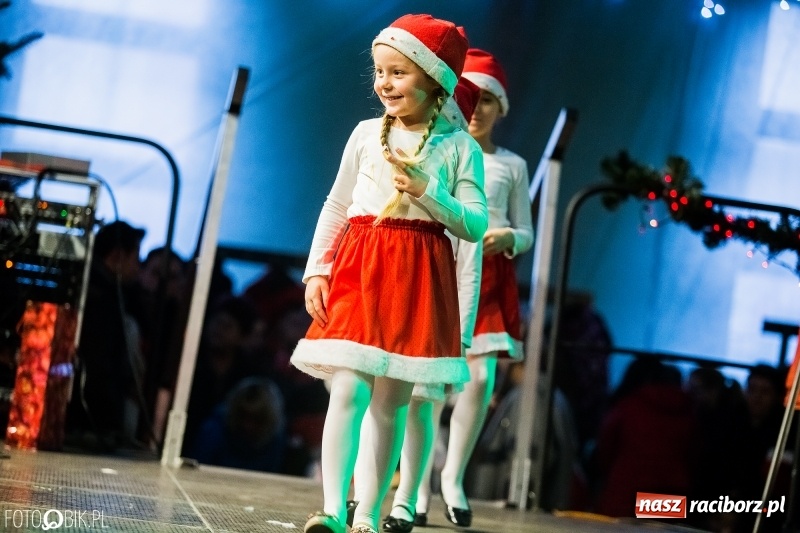 Zdjęcie w galerii na portalu naszraciborz.pl: Kiermasz świąteczny w Pietrowicach Wielkich wiadomości z regionu