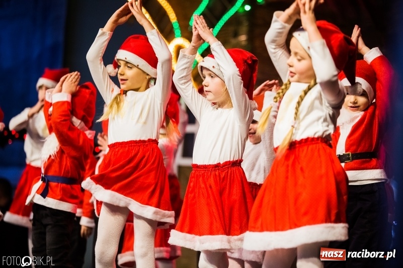 Zdjęcie w galerii na portalu naszraciborz.pl: Kiermasz świąteczny w Pietrowicach Wielkich wiadomości z regionu