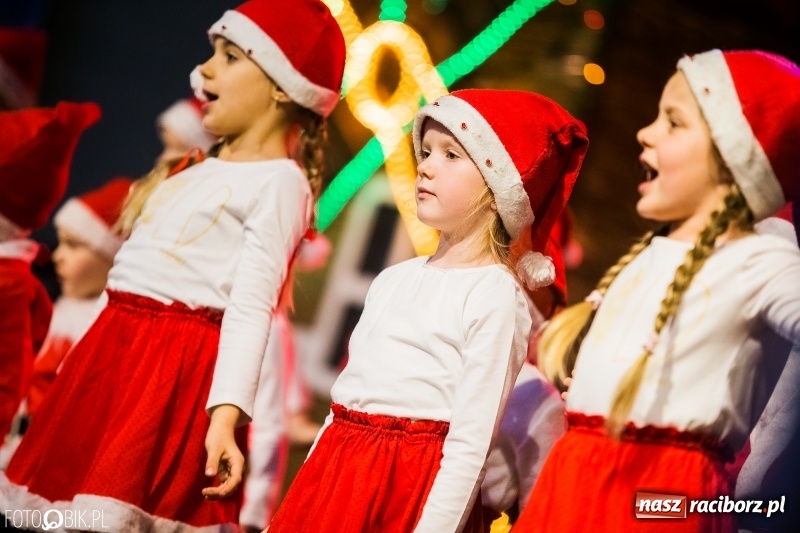 Zdjęcie w galerii na portalu naszraciborz.pl: Kiermasz świąteczny w Pietrowicach Wielkich wiadomości z regionu
