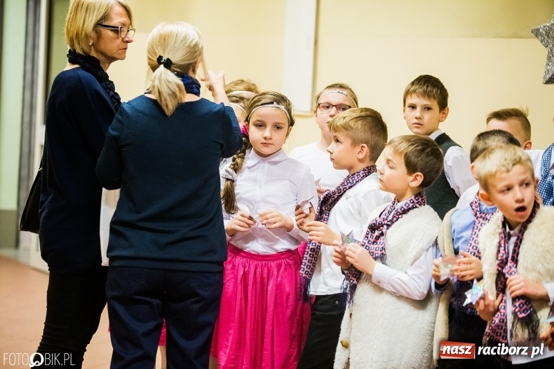 Zdjęcie w galerii na portalu naszraciborz.pl: Kiermasz świąteczny w Pietrowicach Wielkich wiadomości z regionu