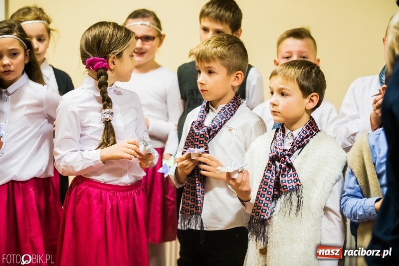 Zdjęcie w galerii na portalu naszraciborz.pl: Kiermasz świąteczny w Pietrowicach Wielkich wiadomości z regionu