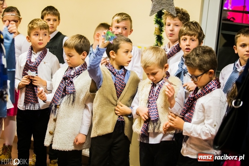 Zdjęcie w galerii na portalu naszraciborz.pl: Kiermasz świąteczny w Pietrowicach Wielkich wiadomości z regionu