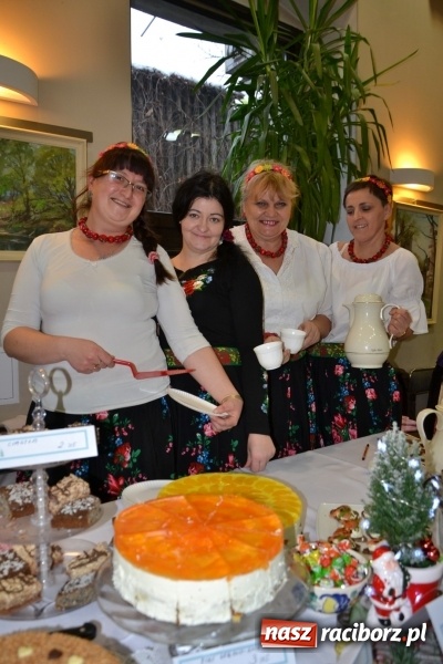 Zdjęcie w galerii na portalu naszraciborz.pl: Coraz bliżej święta, czyli doroczny kiermasz wypieków i ozdób w Tworkowie wiadomości z regionu