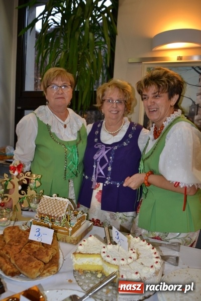 Zdjęcie w galerii na portalu naszraciborz.pl: Coraz bliżej święta, czyli doroczny kiermasz wypieków i ozdób w Tworkowie wiadomości z regionu
