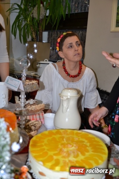 Zdjęcie w galerii na portalu naszraciborz.pl: Coraz bliżej święta, czyli doroczny kiermasz wypieków i ozdób w Tworkowie wiadomości z regionu