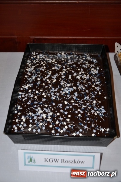 Zdjęcie w galerii na portalu naszraciborz.pl: Coraz bliżej święta, czyli doroczny kiermasz wypieków i ozdób w Tworkowie wiadomości z regionu