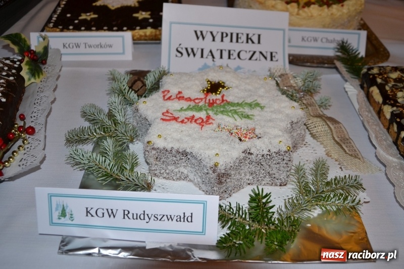 Zdjęcie w galerii na portalu naszraciborz.pl: Coraz bliżej święta, czyli doroczny kiermasz wypieków i ozdób w Tworkowie wiadomości z regionu