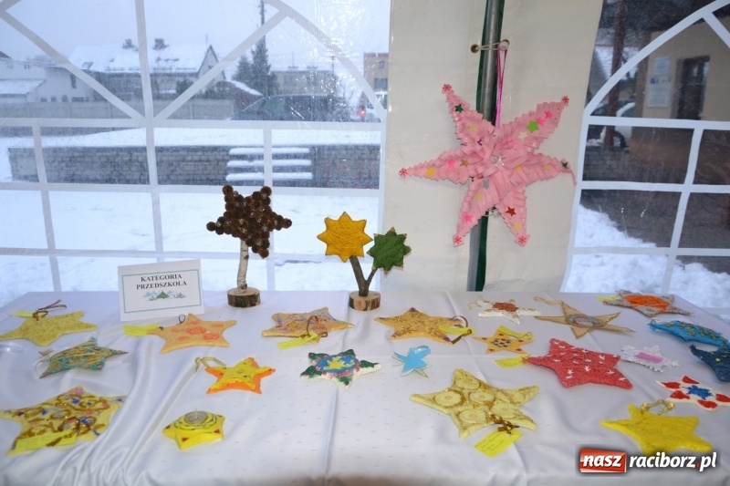 Zdjęcie w galerii na portalu naszraciborz.pl: Coraz bliżej święta, czyli doroczny kiermasz wypieków i ozdób w Tworkowie wiadomości z regionu