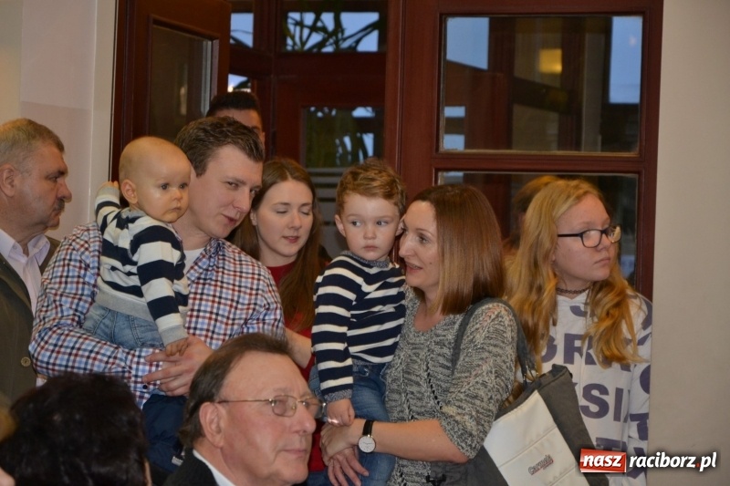 Zdjęcie w galerii na portalu naszraciborz.pl: Coraz bliżej święta, czyli doroczny kiermasz wypieków i ozdób w Tworkowie wiadomości z regionu