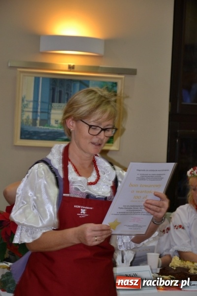 Zdjęcie w galerii na portalu naszraciborz.pl: Coraz bliżej święta, czyli doroczny kiermasz wypieków i ozdób w Tworkowie wiadomości z regionu