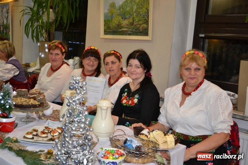 Zdjęcie w galerii na portalu naszraciborz.pl: Coraz bliżej święta, czyli doroczny kiermasz wypieków i ozdób w Tworkowie wiadomości z regionu
