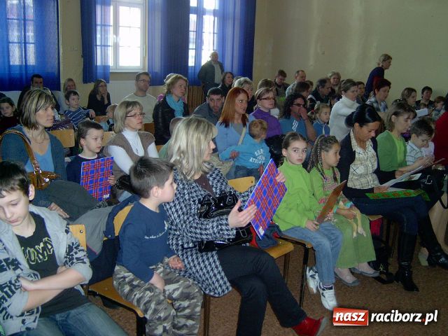 Zdjęcie w galerii na portalu naszraciborz.pl: Przedszkolaki poznawały szkolne życie wiadomości z regionu