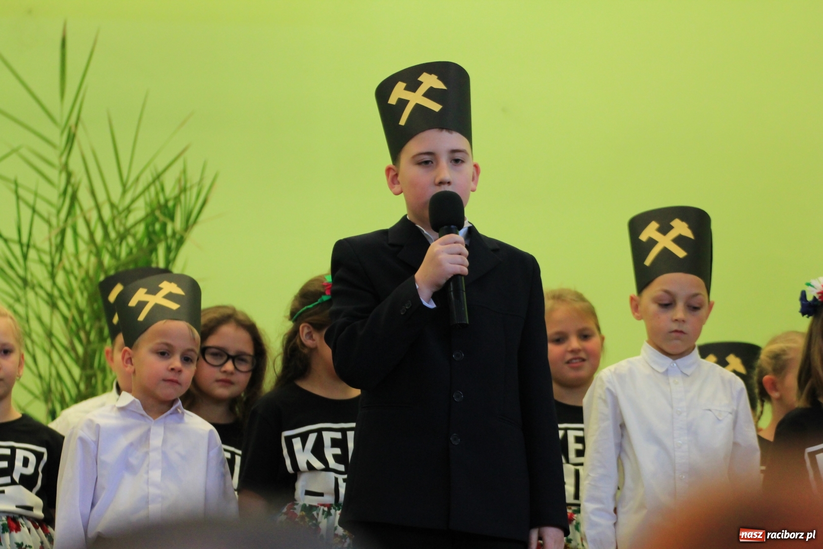 Zdjęcie w galerii na portalu naszraciborz.pl: Barbórka 2017, czyli występy dla górników w kobylskim Domu Kultury wiadomości z regionu