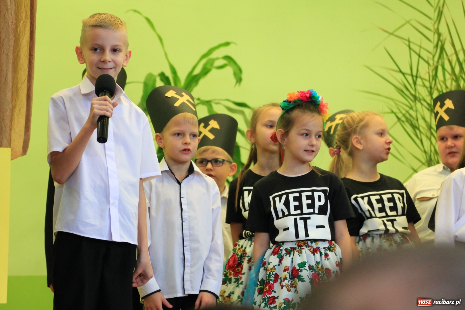 Zdjęcie w galerii na portalu naszraciborz.pl: Barbórka 2017, czyli występy dla górników w kobylskim Domu Kultury wiadomości z regionu