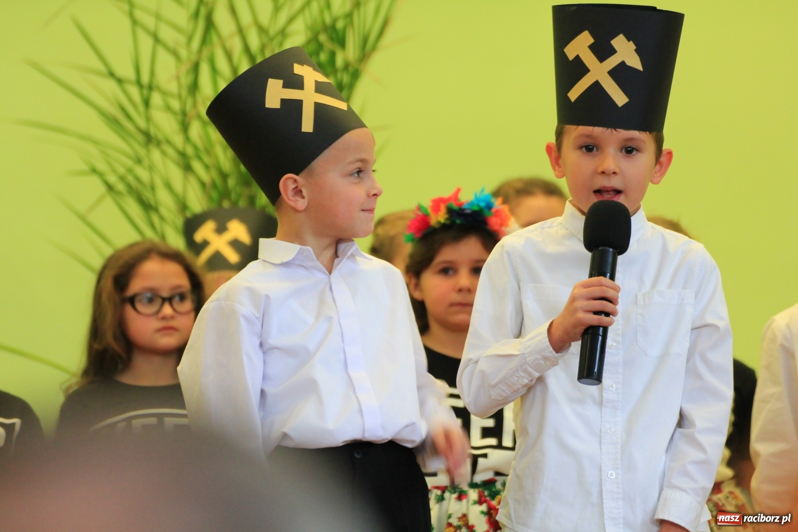 Zdjęcie w galerii na portalu naszraciborz.pl: Barbórka 2017, czyli występy dla górników w kobylskim Domu Kultury wiadomości z regionu