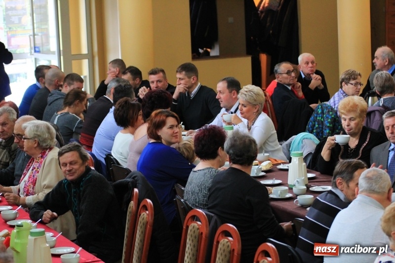 Zdjęcie w galerii na portalu naszraciborz.pl: Barbórka 2017, czyli występy dla górników w kobylskim Domu Kultury wiadomości z regionu