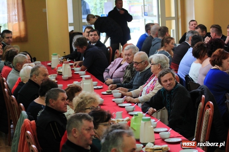 Zdjęcie w galerii na portalu naszraciborz.pl: Barbórka 2017, czyli występy dla górników w kobylskim Domu Kultury wiadomości z regionu