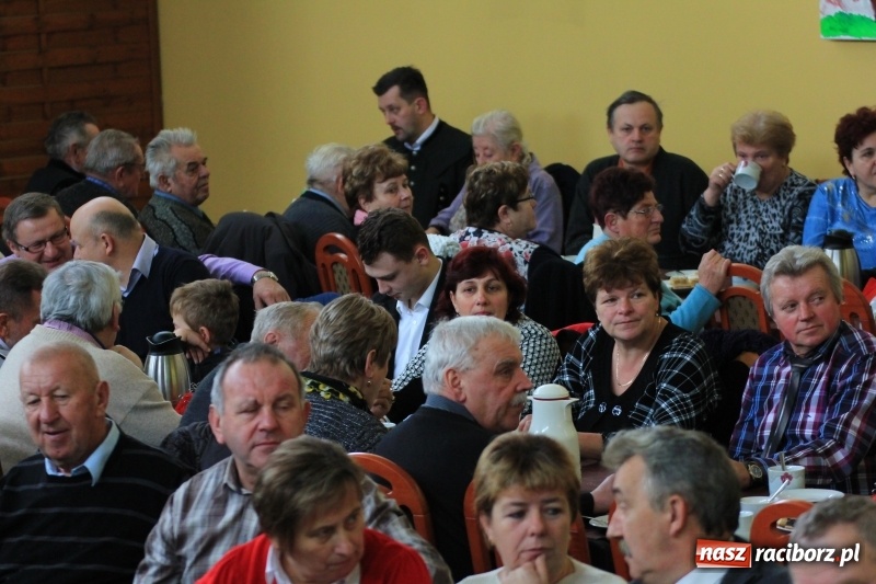 Zdjęcie w galerii na portalu naszraciborz.pl: Barbórka 2017, czyli występy dla górników w kobylskim Domu Kultury wiadomości z regionu